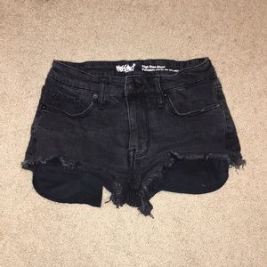 ⭐️High rise short shorts